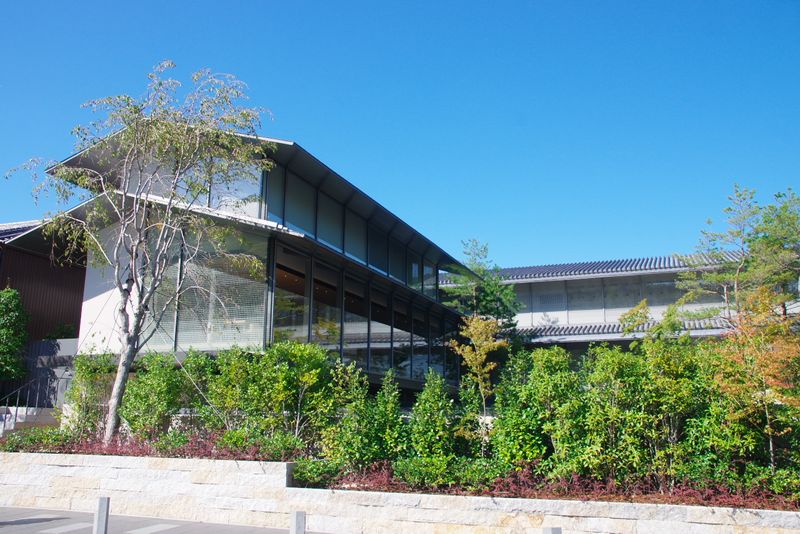京都・嵐山に新規オープンした福田美術館を訪ね写真を撮っていたら ALIS