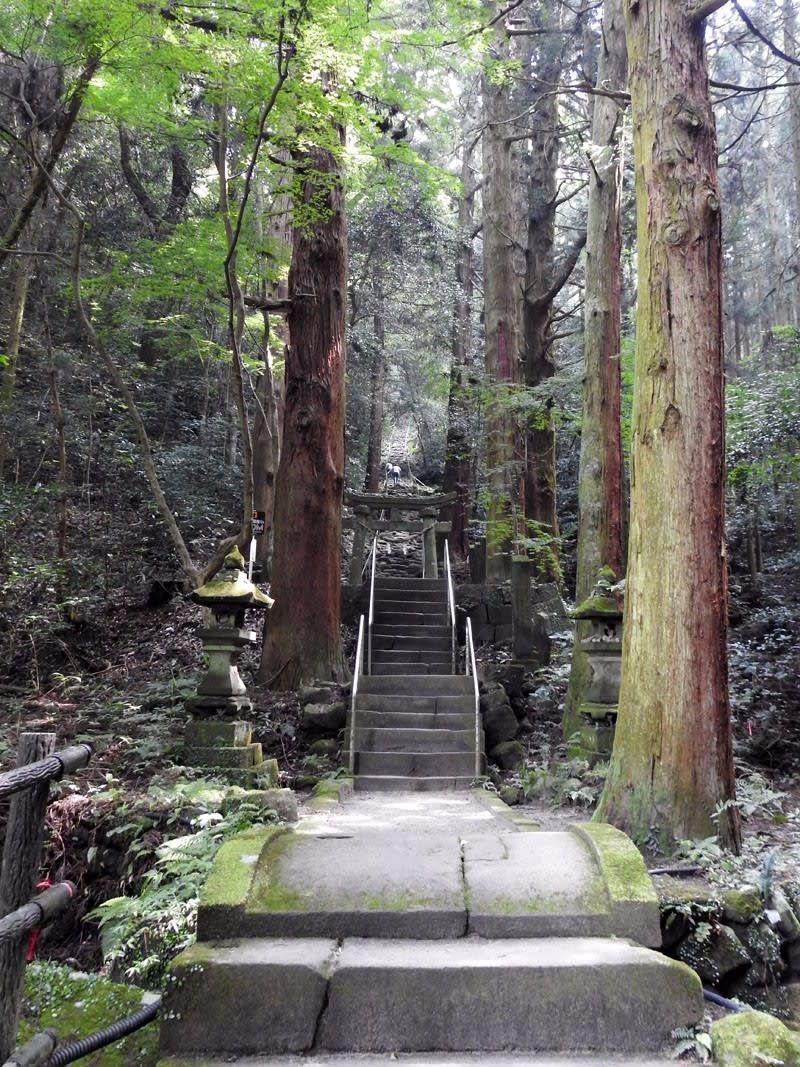 50 熊野磨崖仏 熊野神社 大分県豊後高田市 苦逃幸来鬼 くにさきおに Alis