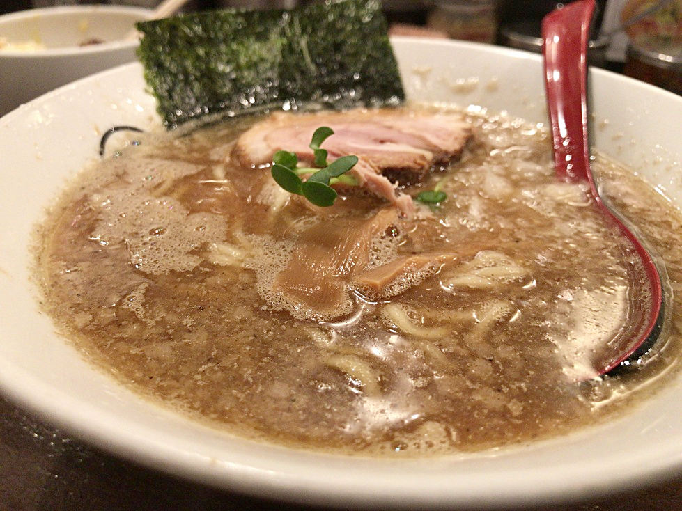 ラーメン 東京 門前仲町の 双麺 門前仲町店 素材の良さを最大限に活かす煮干しラーメンを頂く Alis